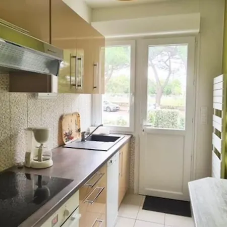 Apartment Avec Jardin A 50m De La *